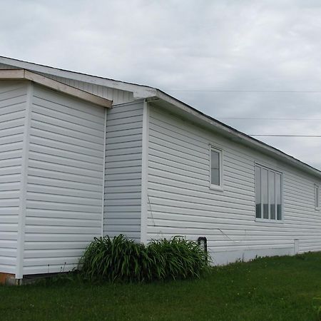 Right Off Da Boat B&B Channel-Port aux Basques Exterior foto