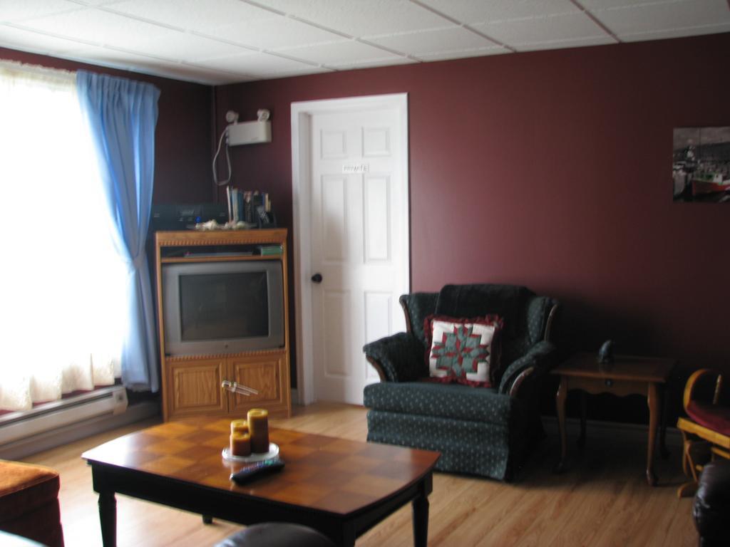 Right Off Da Boat B&B Channel-Port aux Basques Exterior foto